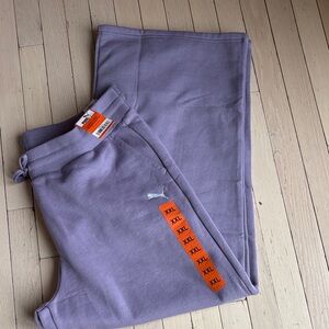 NWT WOMEN’S PUMA JOGGERS